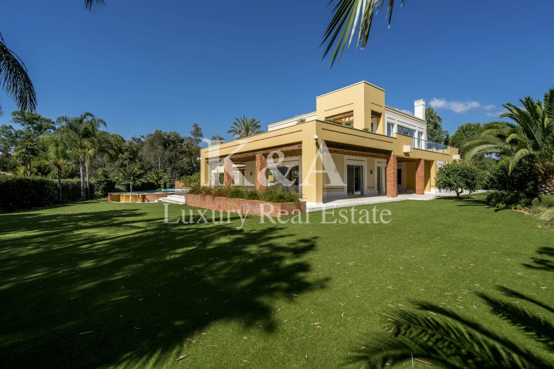 Moradia T5 para Venda em Alvor Foto 4
