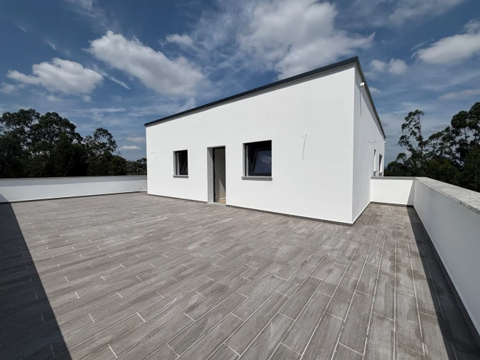 Moradia T4 para Venda em Caxarias Foto 25