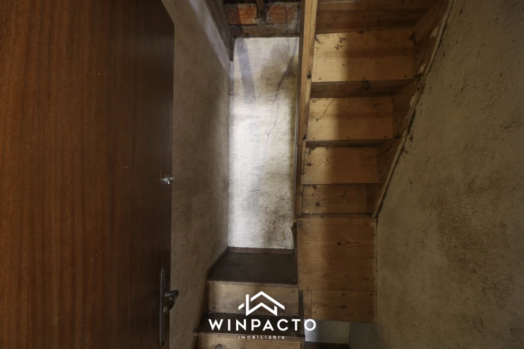 Moradia T3 para Venda em Lapa do Lobo Foto 18