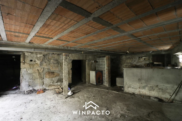 Moradia T3 para Venda em Lapa do Lobo Foto 22