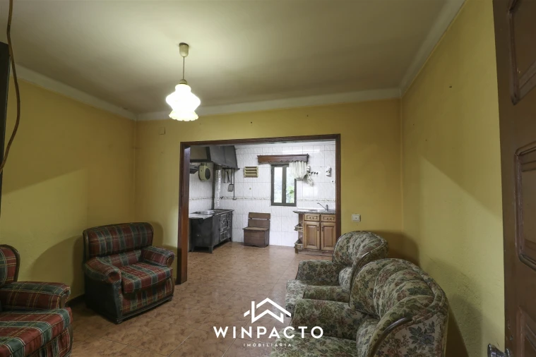 Moradia T3 para Venda em Lapa do Lobo Foto 3