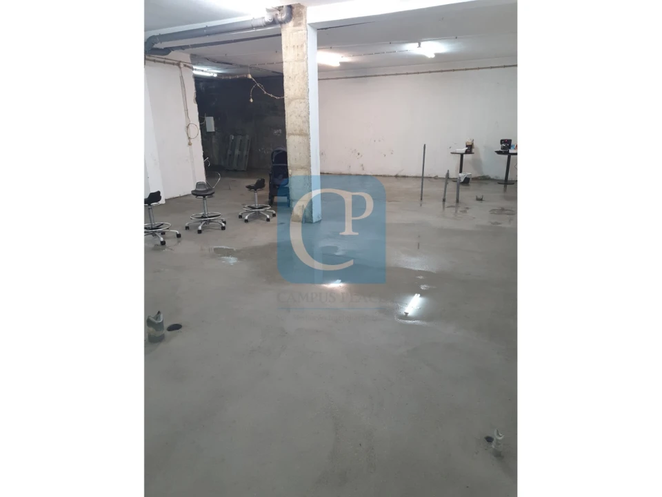 Armazém para Venda em Vila Nova de Famalicão e Calendário Foto 9