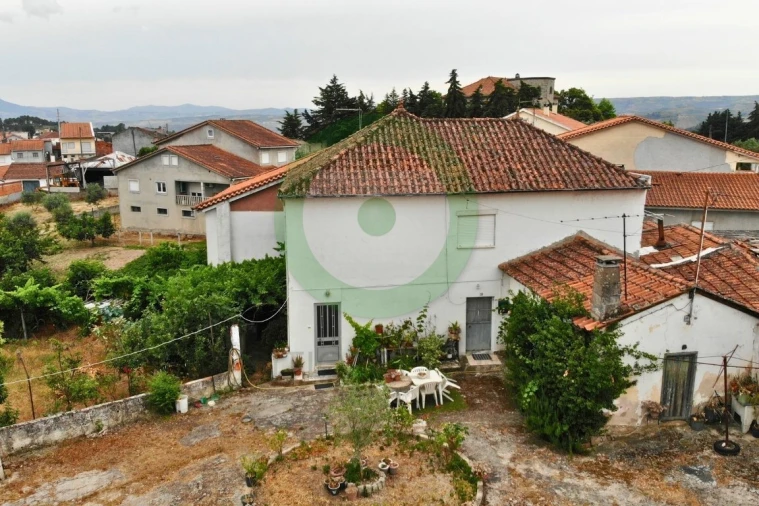 Moradia T4 para Venda em Valpaços e Sanfins Foto 2