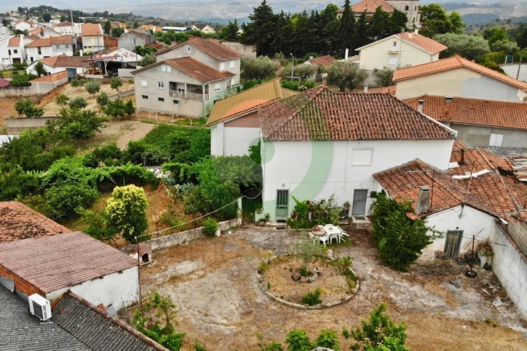 Moradia T4 para Venda em Valpaços e Sanfins Foto 3