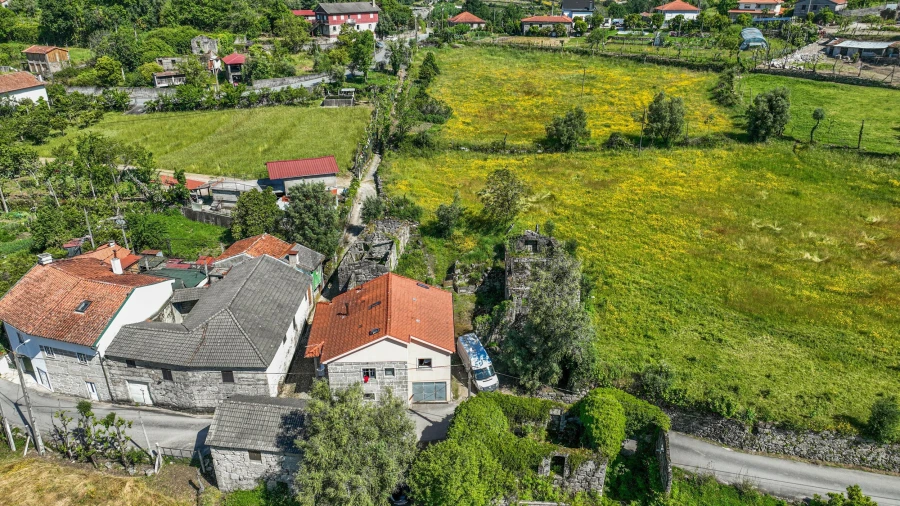 Moradia T5 para Venda em Agrela e Serafão Foto 10