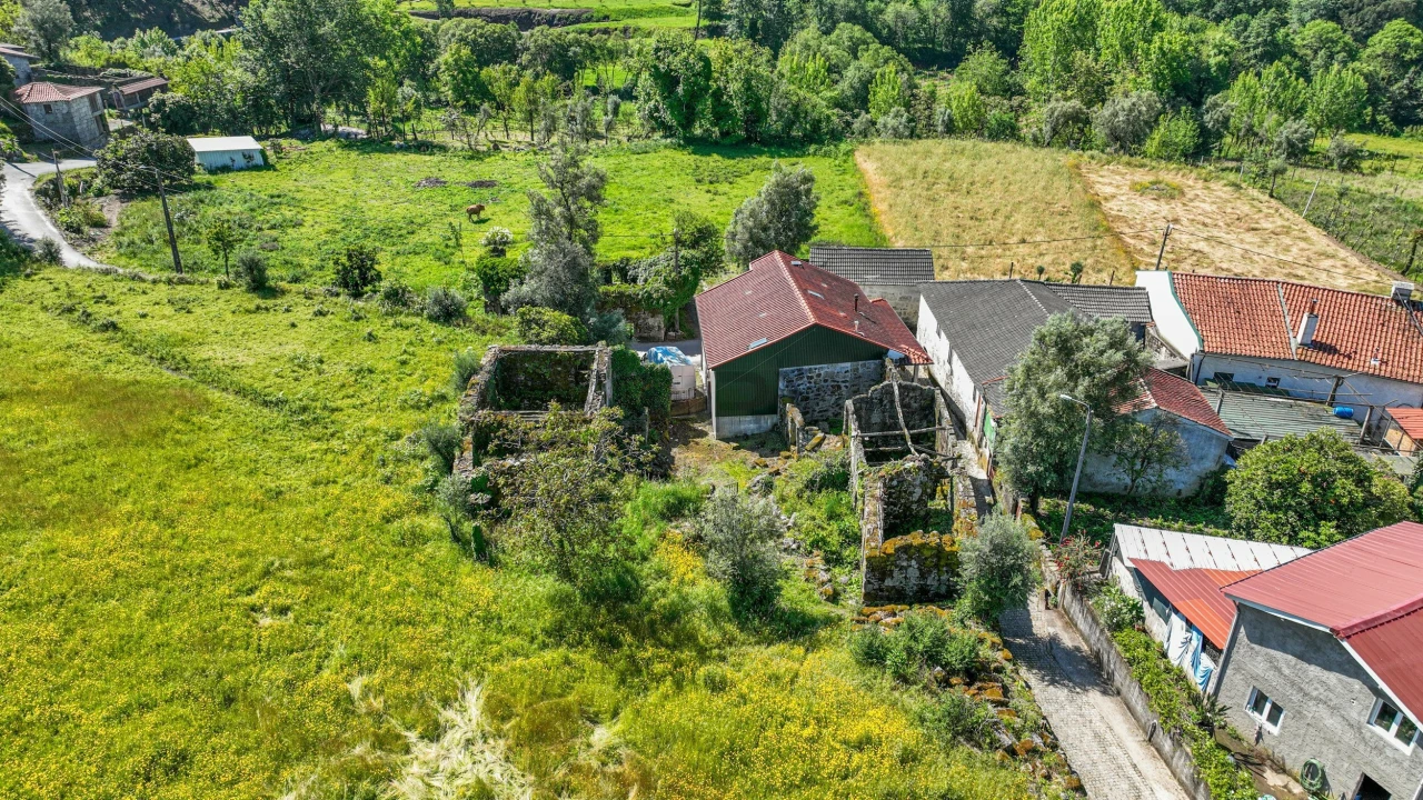 Moradia T5 para Venda em Agrela e Serafão Foto 9