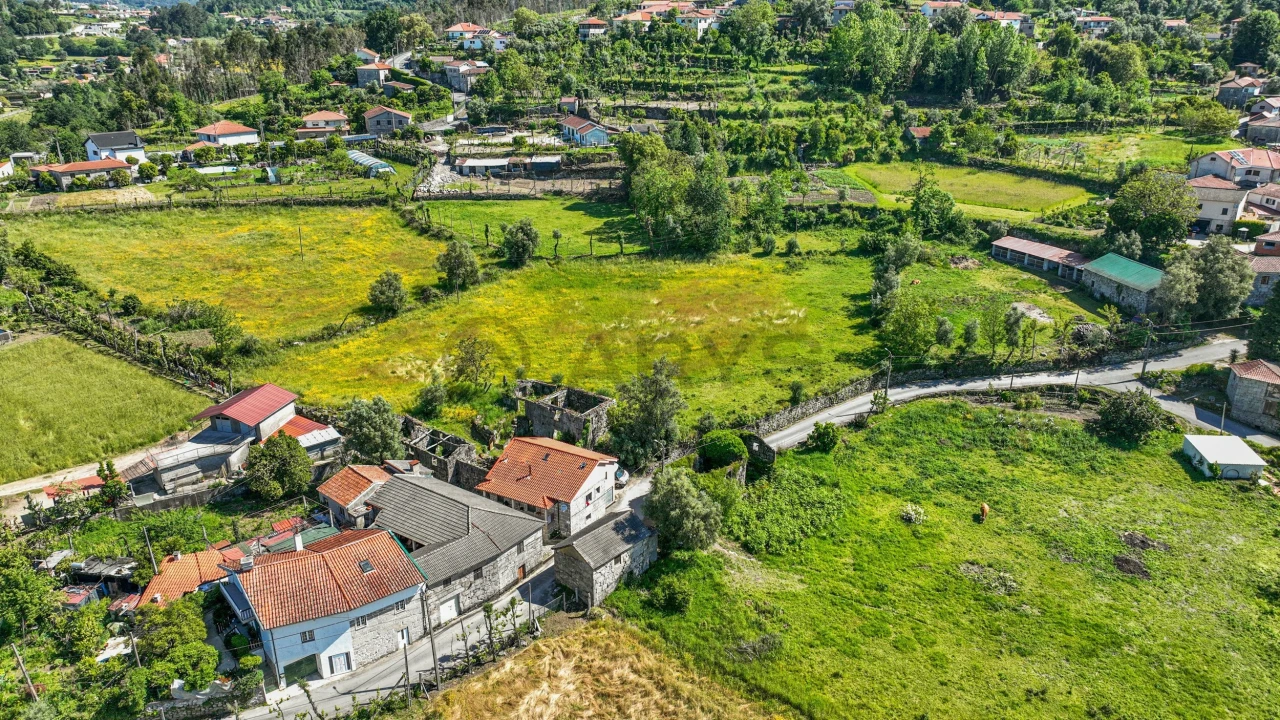 Moradia T5 para Venda em Agrela e Serafão Foto 6