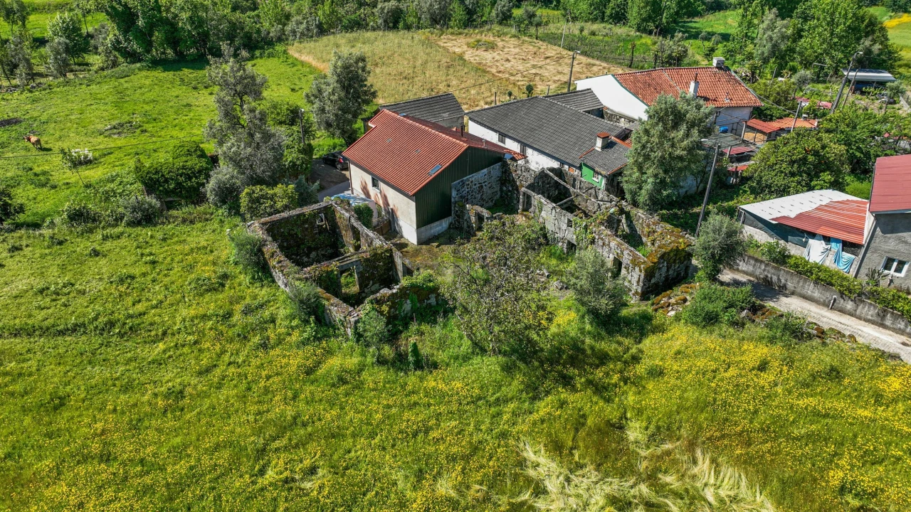 Moradia T5 para Venda em Agrela e Serafão Foto 12