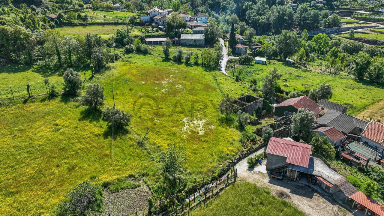 Moradia T5 para Venda em Agrela e Serafão Foto 7