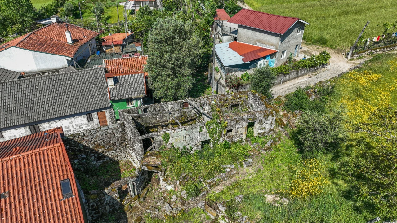 Moradia T5 para Venda em Agrela e Serafão Foto 14