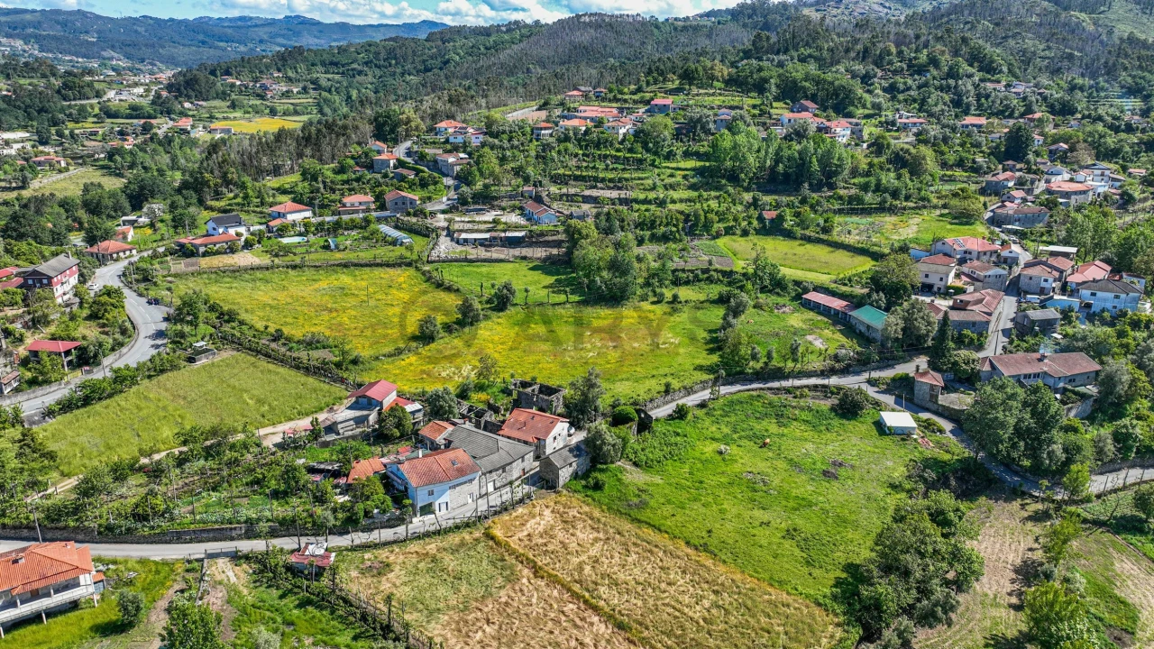 Moradia T5 para Venda em Agrela e Serafão Foto 5