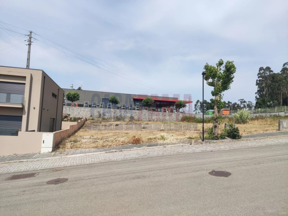 Terreno para Venda em Macieira da Maia Foto 4