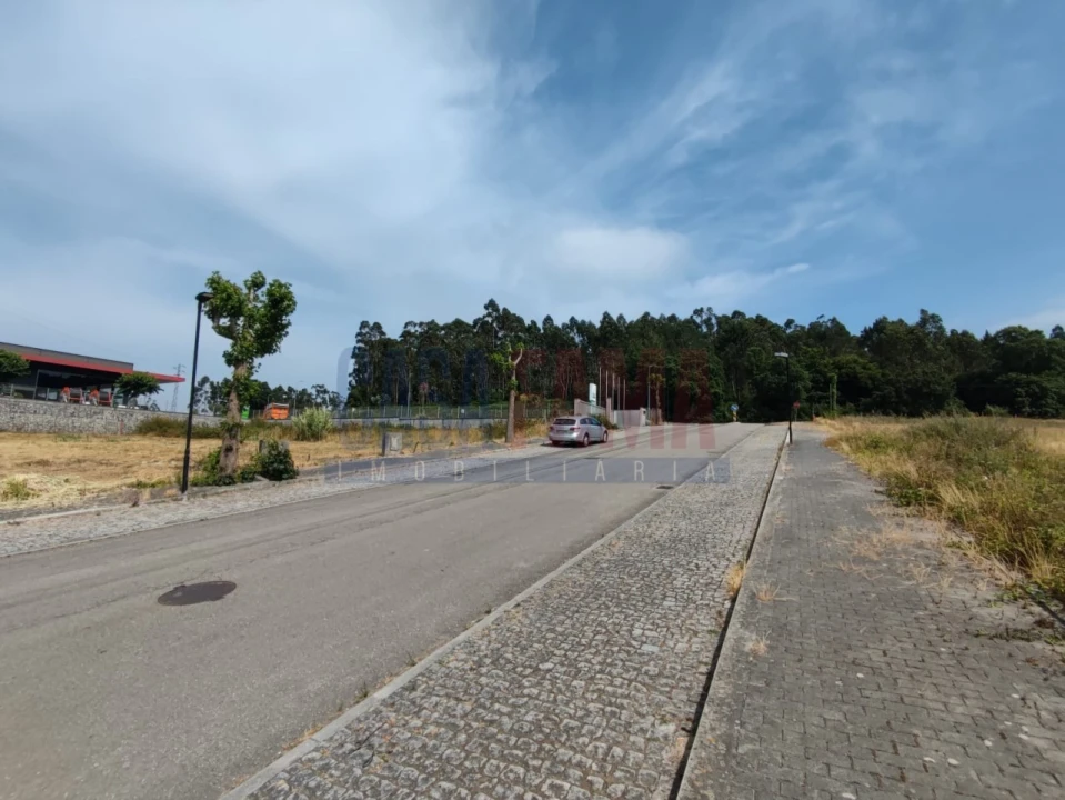 Terreno para Venda em Macieira da Maia Foto 5