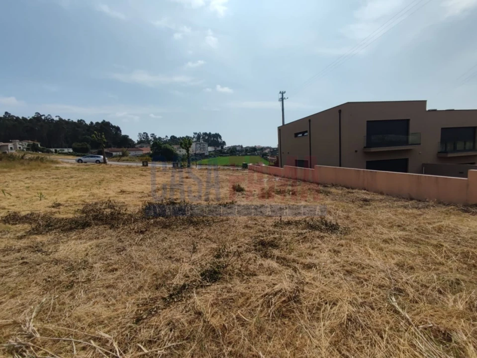 Terreno para Venda em Macieira da Maia Foto 8