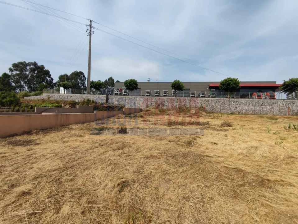 Terreno para Venda em Macieira da Maia Foto 11