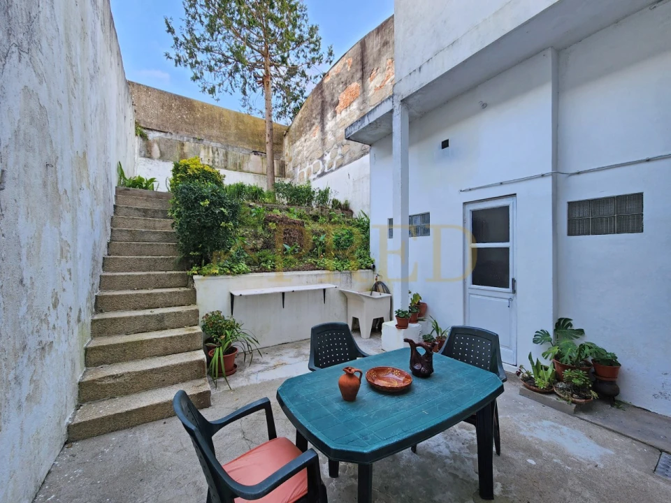 Moradia T6 para Venda em Santa Marinha e São Pedro da Afurada Foto 7