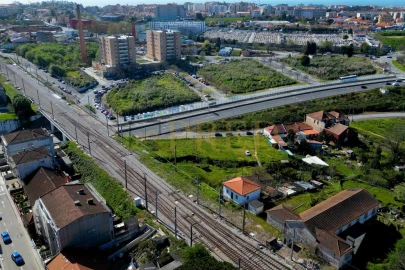 Moradia T6 para Venda em Santa Marinha e São Pedro da Afurada