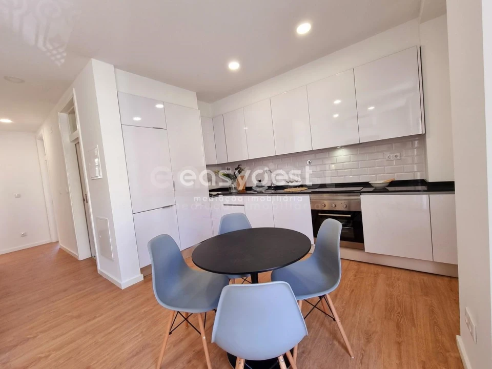 Apartamento T2 para Venda em São Vicente Foto 3