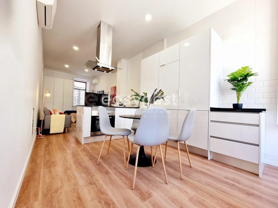 Apartamento para Venda em São Vicente Foto 1