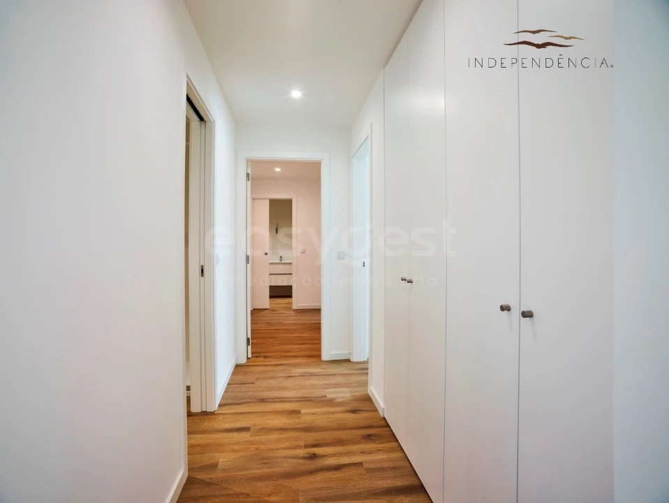 Apartamento T2 para Venda em Nazare Foto 5
