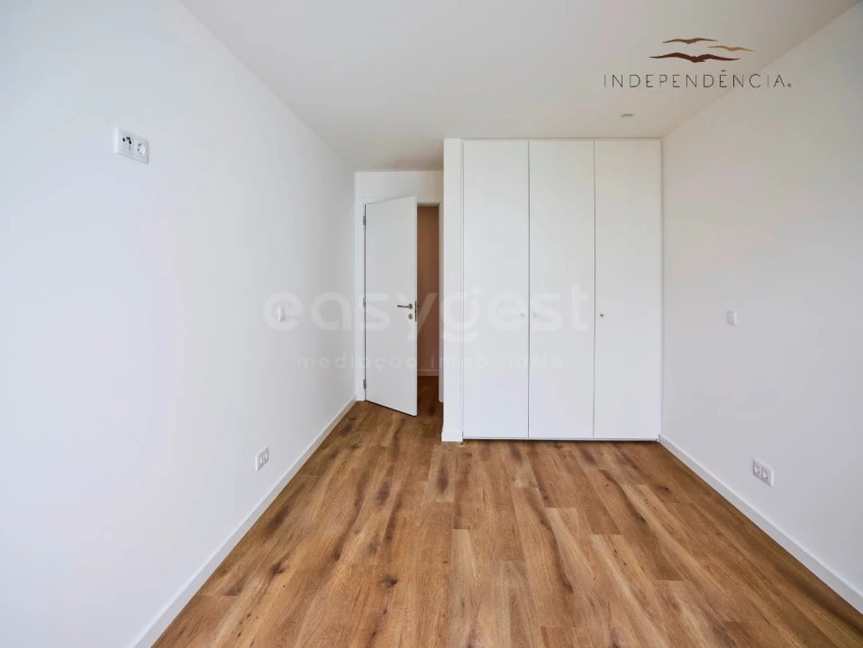 Apartamento T2 para Venda em Nazare Foto 7