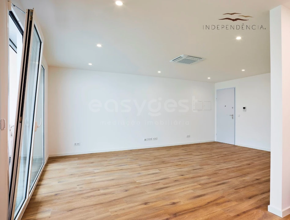 Apartamento T2 para Venda em Nazare Foto 10