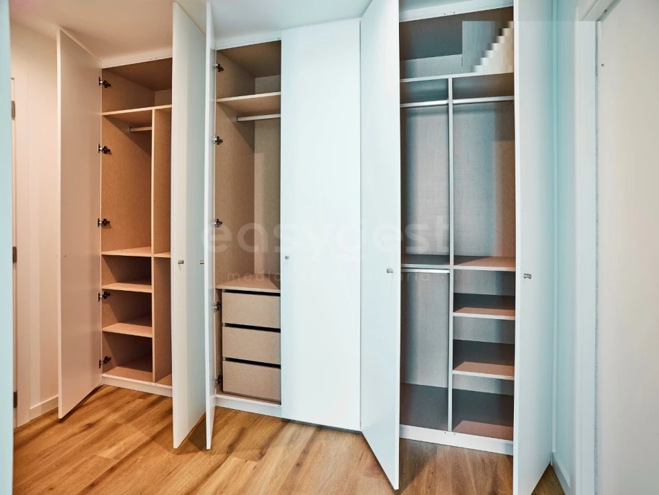 Apartamento T2 para Venda em Nazare Foto 12