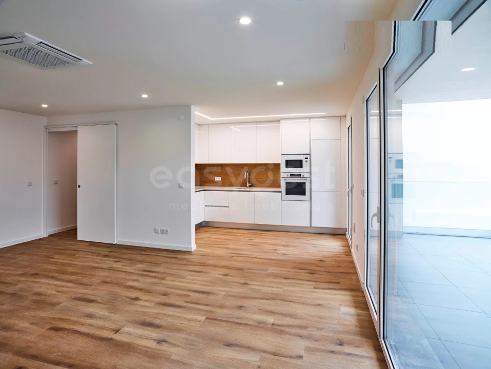 Apartamento T2 para Venda em Nazare Foto 3