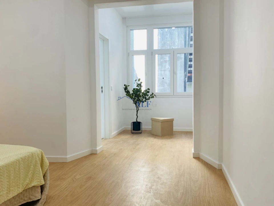 Apartamento T3 para Venda em São Vicente Foto 5