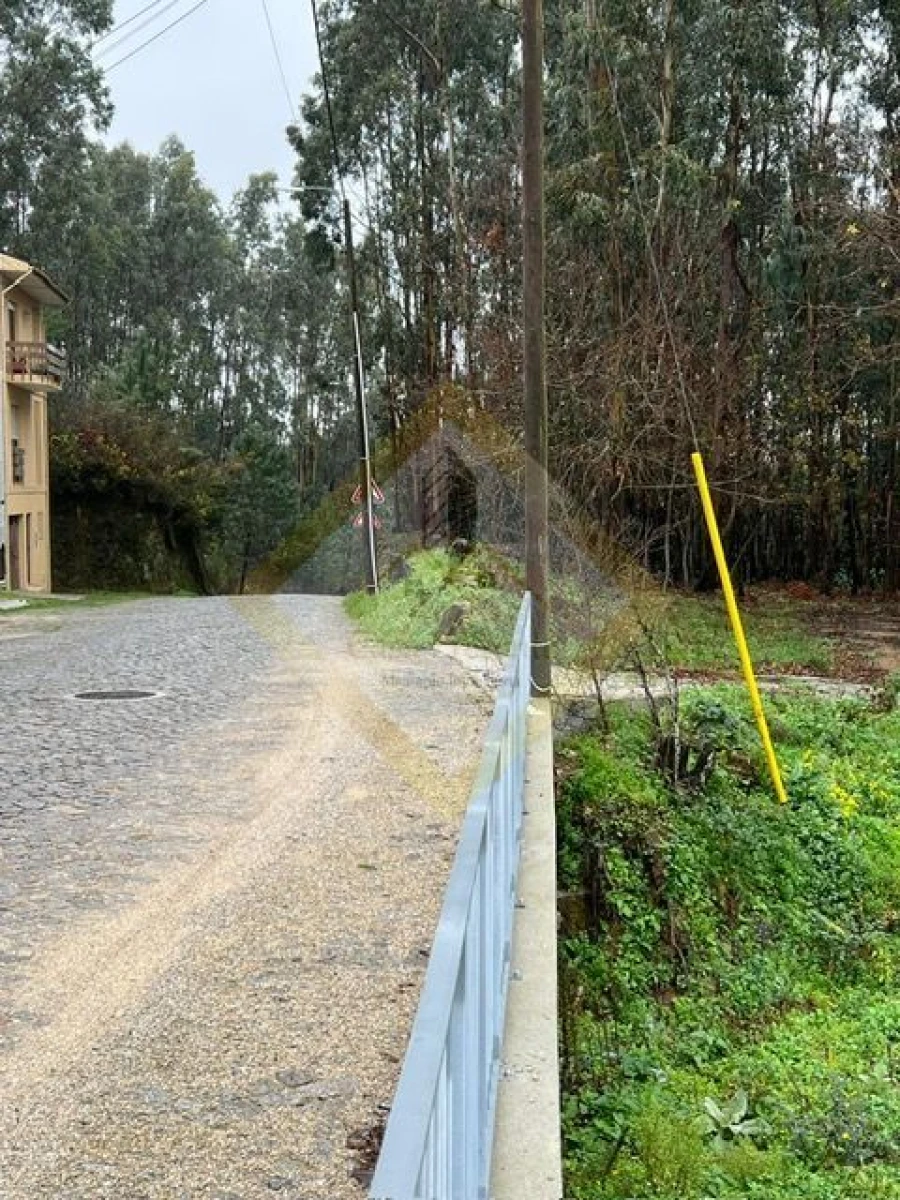 Terreno para Venda em Pedroso e Seixezelo Foto 9