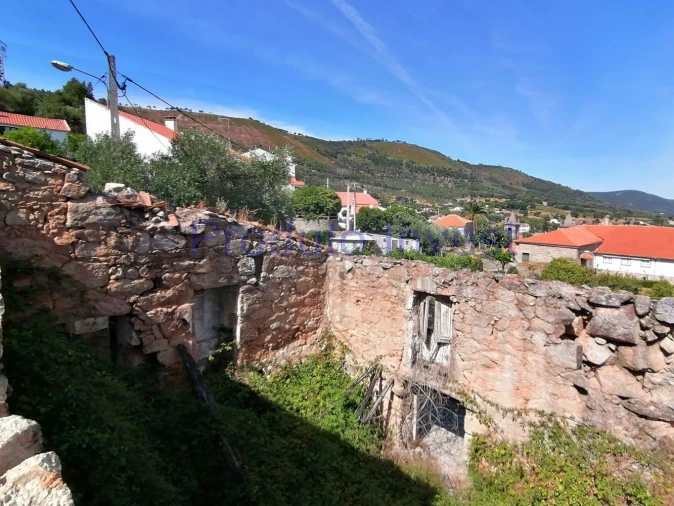 Moradia T2 para Venda em Alpedrinha Foto 8