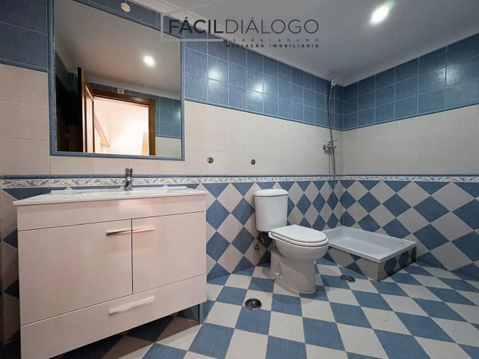 Moradia T4 para Venda em Sesimbra (Castelo) Foto 12