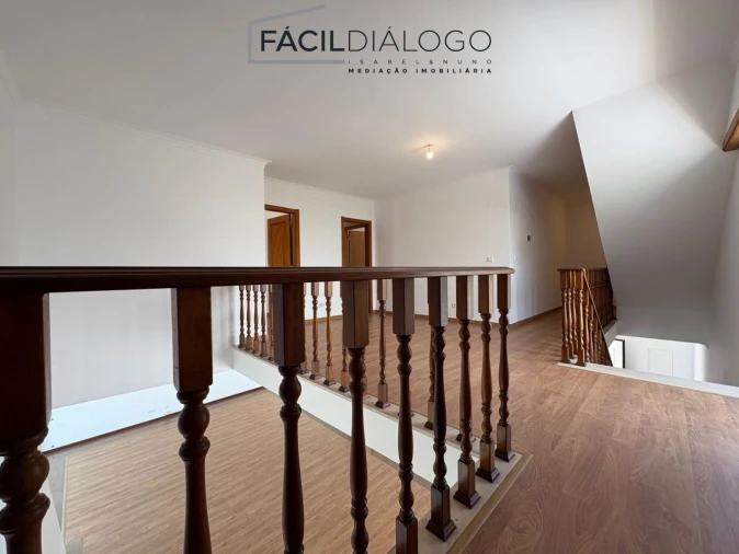 Moradia T4 para Venda em Sesimbra (Castelo) Foto 11