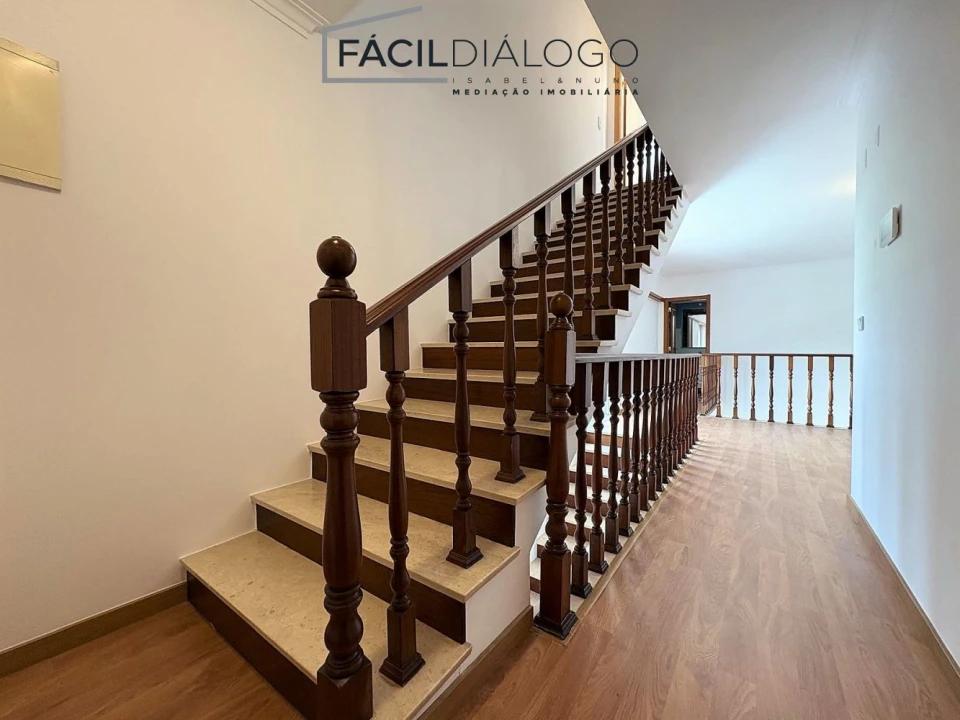 Moradia T4 para Venda em Sesimbra (Castelo) Foto 22