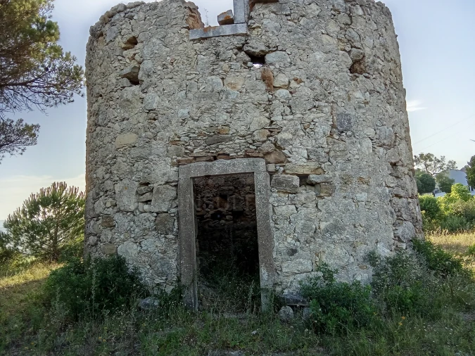 Prédio para Venda em Carregado e Cadafais Foto 9