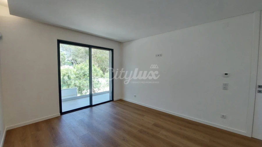 Moradia T4 para Venda em Alcabideche Foto 22