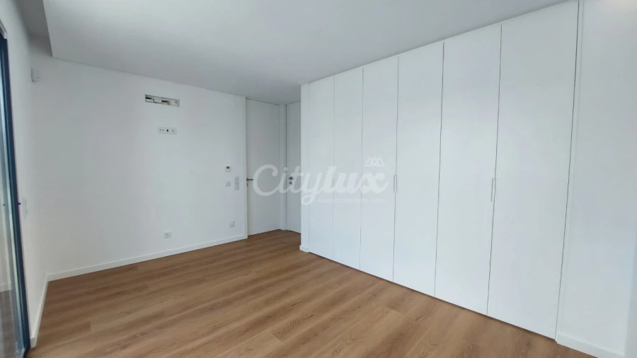 Moradia T4 para Venda em Alcabideche Foto 31