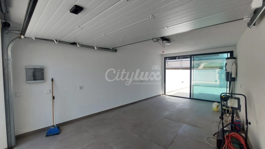 Moradia T4 para Venda em Alcabideche Foto 41