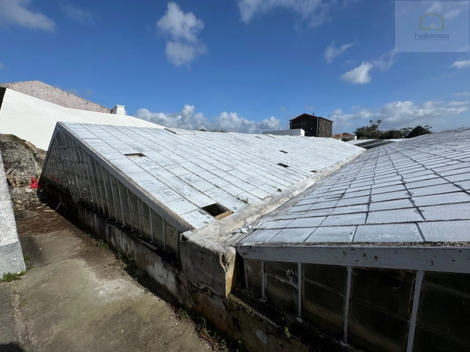 Prédio para Venda em Fajã de Baixo Foto 10