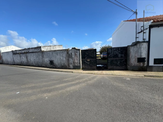 Prédio para Venda em Fajã de Baixo Foto 9