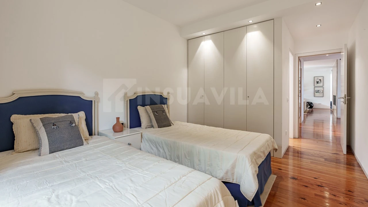 Moradia T6 para Venda em Venade e Azevedo Foto 33