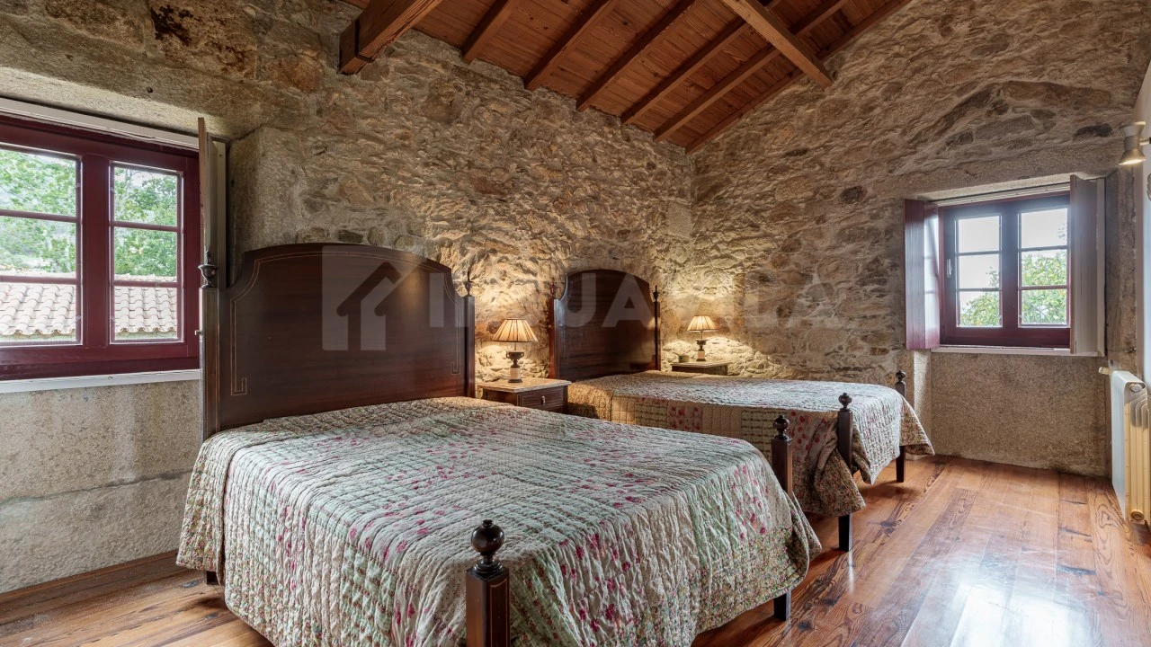 Moradia T6 para Venda em Venade e Azevedo Foto 43