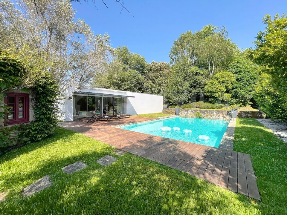 Moradia T6 para Venda em Venade e Azevedo Foto 2