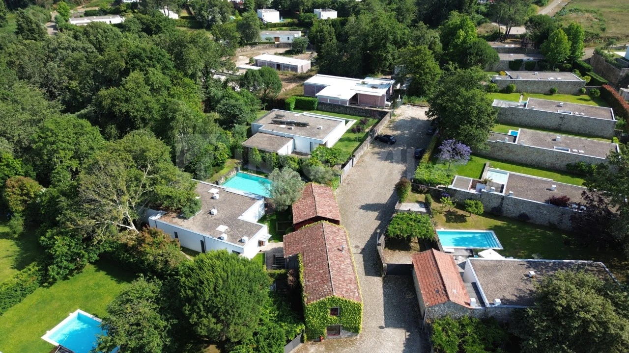 Moradia T6 para Venda em Venade e Azevedo Foto 62