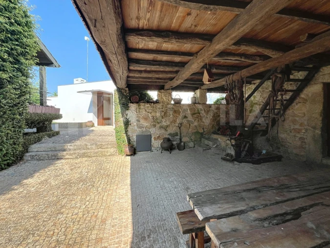 Moradia T6 para Venda em Venade e Azevedo Foto 52