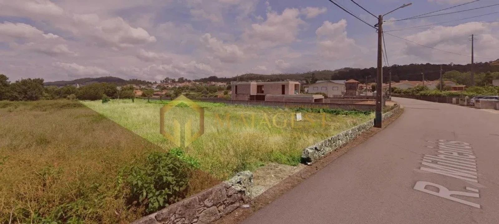 Terreno para Venda em Milheiros de Poiares Foto 3