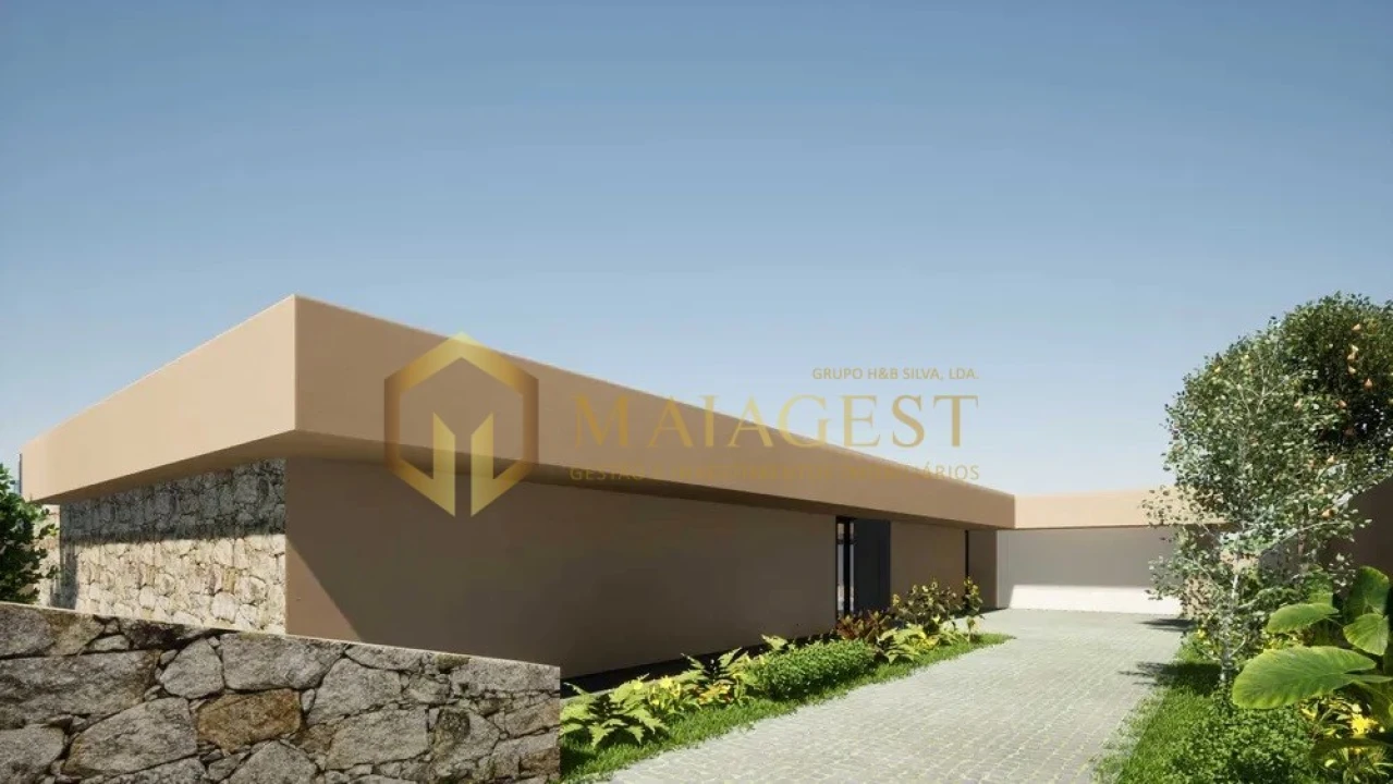 Terreno para Venda em Milheiros de Poiares Foto 4