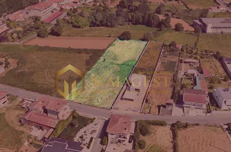 Terreno para Venda em Milheiros de Poiares Foto 2