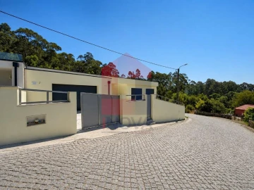 Moradia T3 para Venda em Espinho