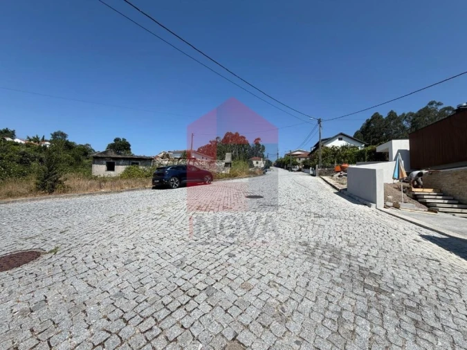 Moradia T3 para Venda em Espinho Foto 22
